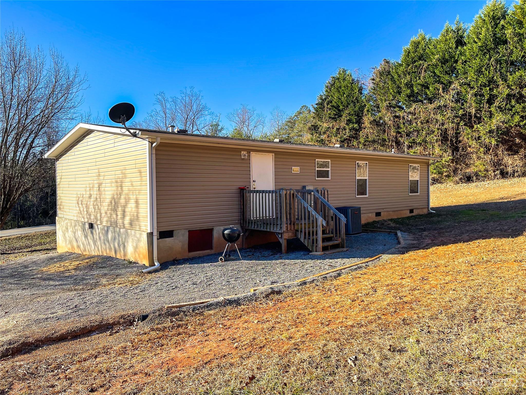 4426 Grace Church Road Newton, NC 28658 - Photo 17 of 21 Gallery Image 17