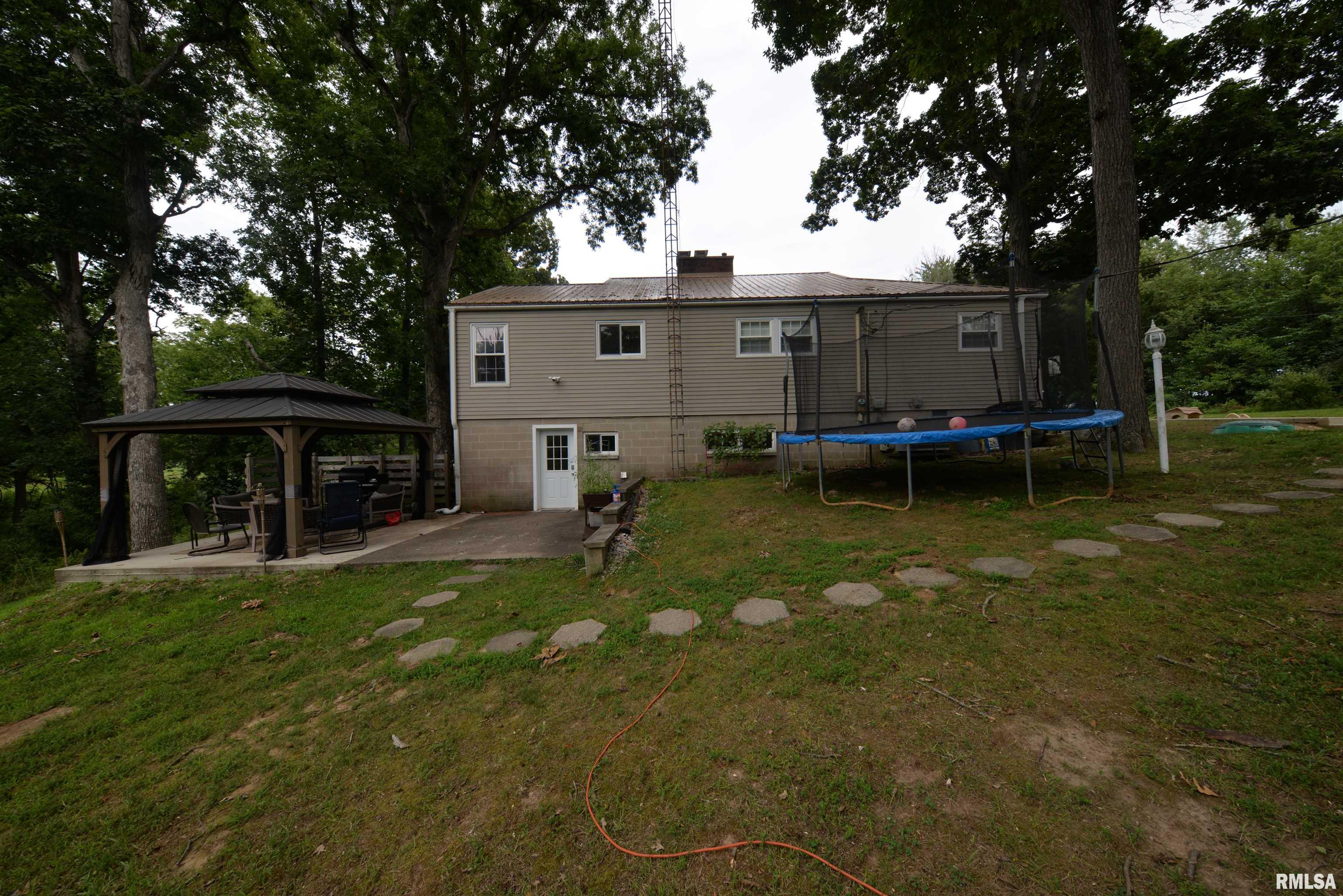 16488 East Country Clb Road Mount Vernon, IL 62864 - Photo 5 of 30 Gallery Image 5