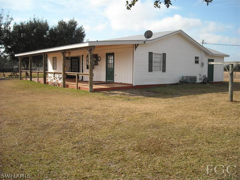 17210 Perry Ranch Road North Fort Myers, FL 33917 - Photo 4 of 11 Gallery Image 4