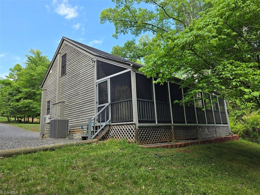 1984 Horseshoe Road Westfield, NC 27053 - Photo 10 of 47