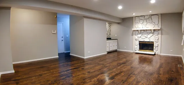 $3,399 | 1970 Dogwood Drive, Hoffman Estates, IL 60192