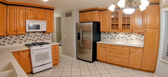 $3,399 | 1970 Dogwood Drive, Hoffman Estates, IL 60192