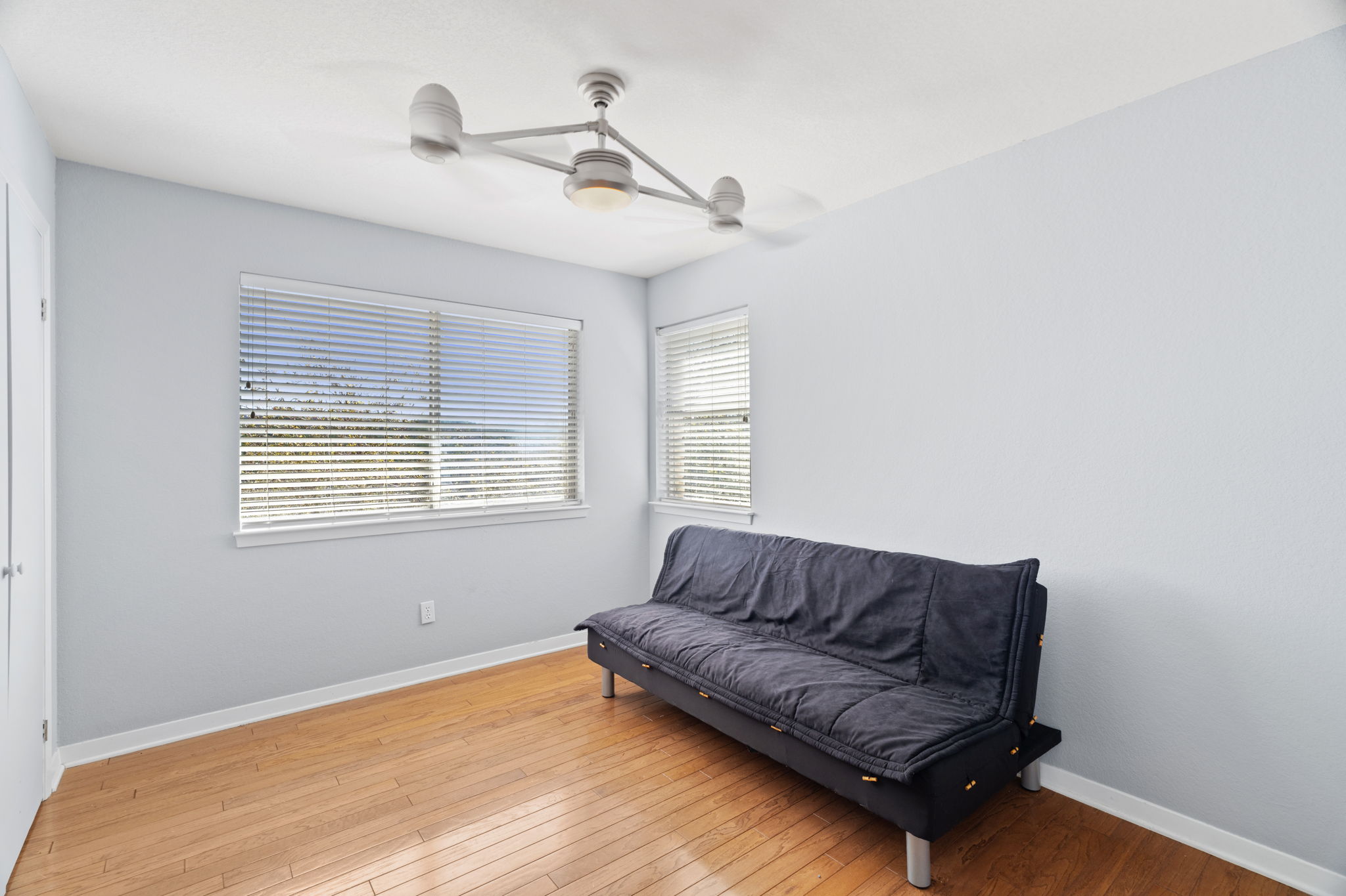 3405 Bee Creek Road Spicewood, TX 78669 - Photo 27 of 40 a living room with furniture and a window