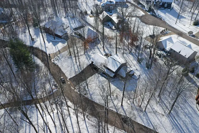 $479,900 | 226 Lakeshore Drive, Batesville, IN 47006