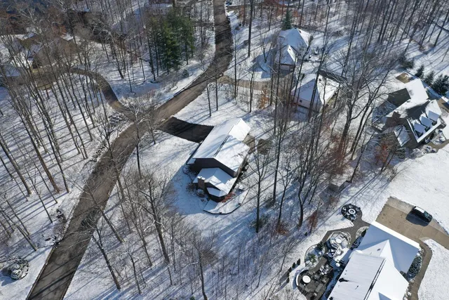 $479,900 | 226 Lakeshore Drive, Batesville, IN 47006