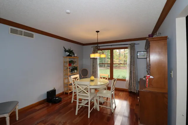 $479,900 | 226 Lakeshore Drive, Batesville, IN 47006