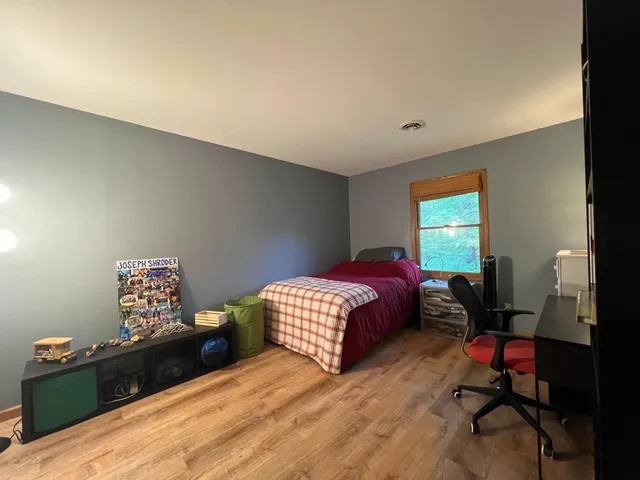 $479,900 | 226 Lakeshore Drive, Batesville, IN 47006