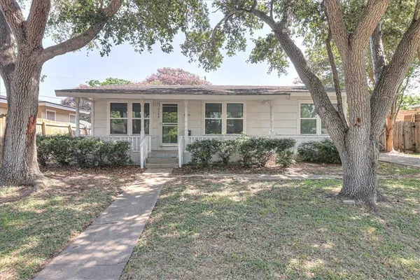 $1,795 | 6046 Hugo Drive, Corpus Christi, TX 78412