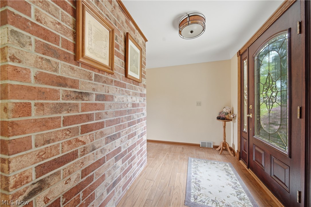 6118 Wiclif Road Northeast Canton, OH 44721 - Photo 2 of 48