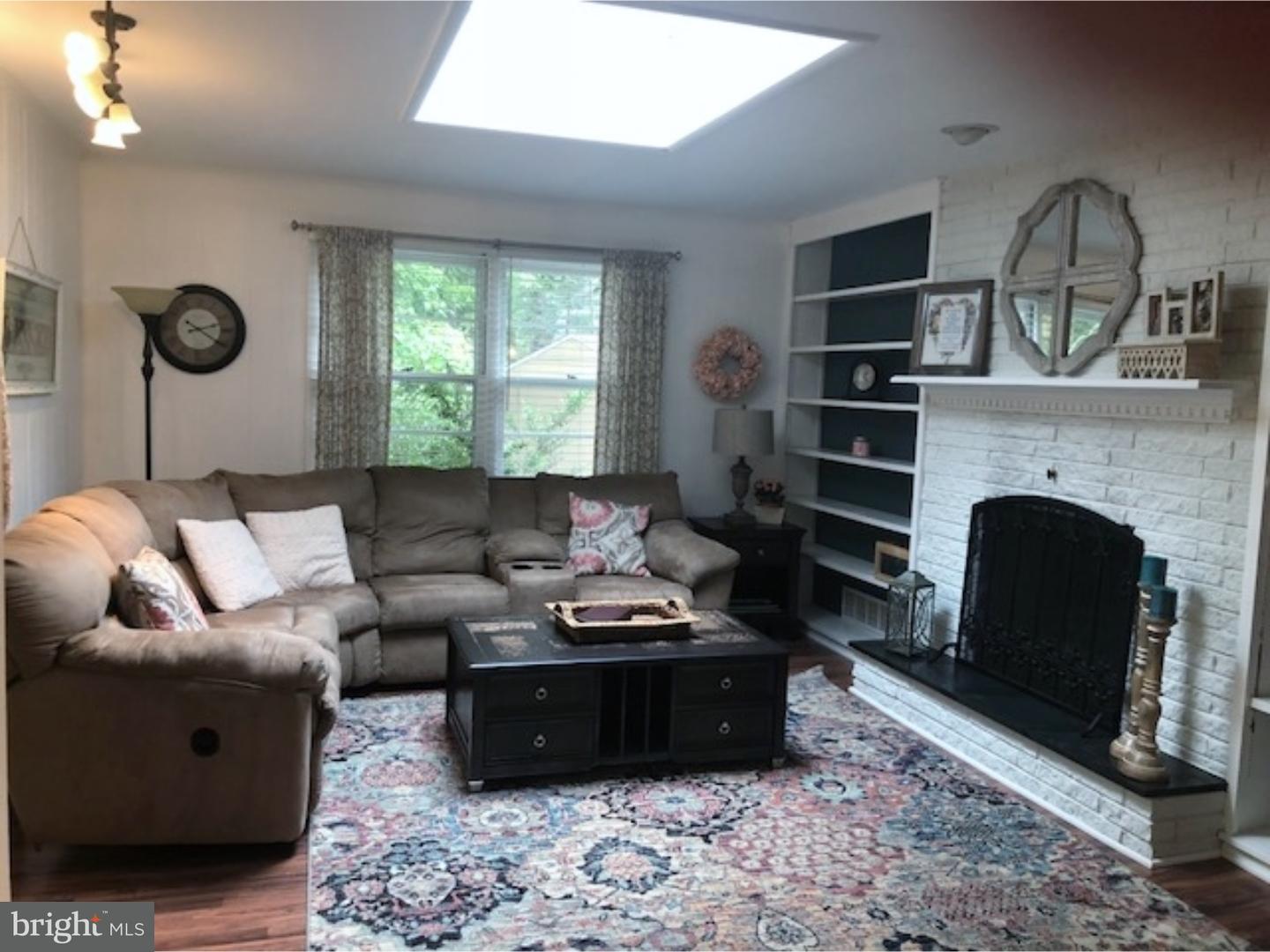1222 Robin Road Millville, NJ 08332 - Photo 14 of 25 Family Room