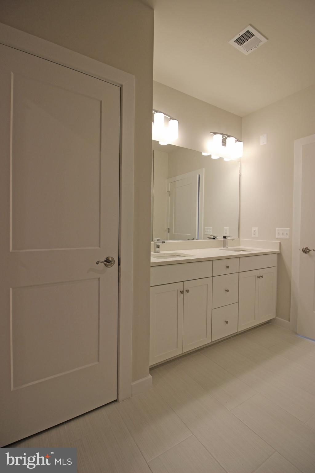 1669 Bandit Loop, Unit 403 Reston, VA 20190 - Photo 17 of 30