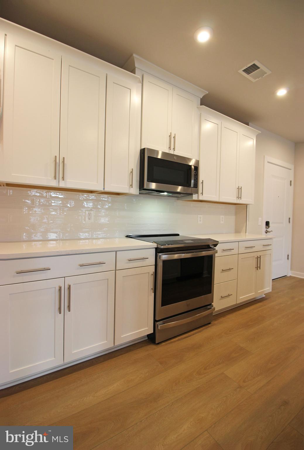 1669 Bandit Loop, Unit 403 Reston, VA 20190 - Photo 4 of 30