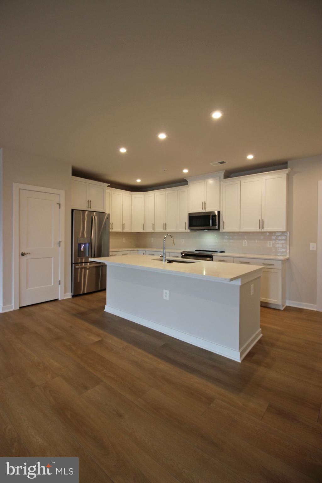 1669 Bandit Loop, Unit 403 Reston, VA 20190 - Photo 7 of 30