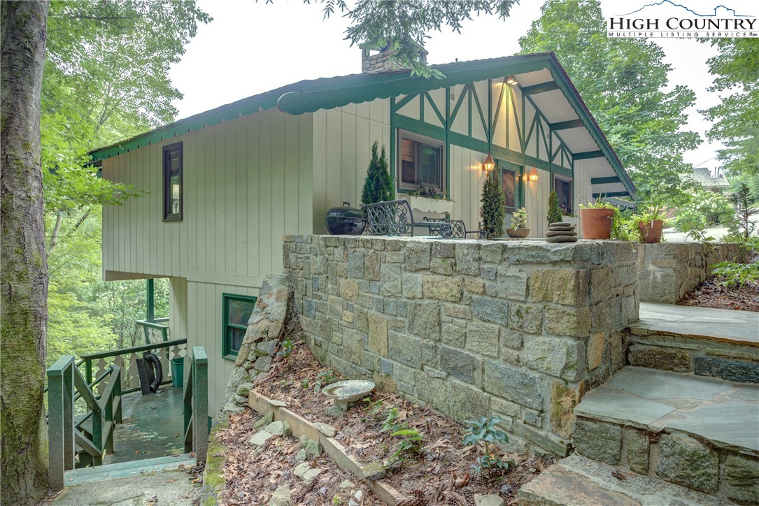134 Maple Boone, NC 28607 - Photo 1 of 44 Gallery Image 1