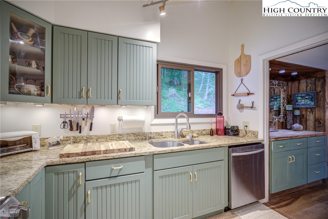 134 Maple Boone, NC 28607 - Photo 10 of 44 Gallery Image 10