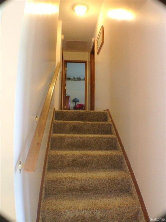 9284 Schrepfer Road Howell, MI 48855 - Photo 15 of 26 IMG_4565.JPG