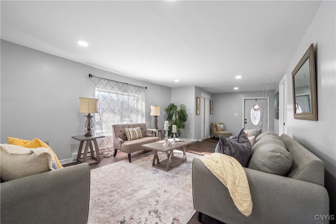 11 Kingdom Road Volney, NY 13126 - Photo 3 of 32