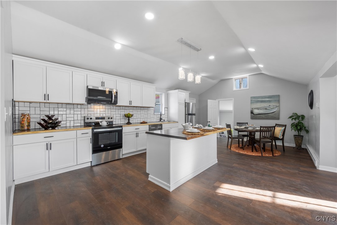 11 Kingdom Road Volney, NY 13126 - Photo 7 of 32