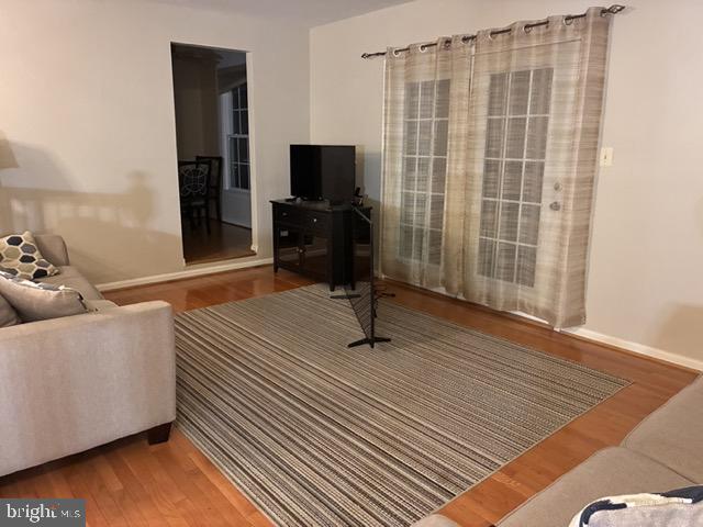 4165 Churchman Way Woodbridge, VA 22192 - Photo 5 of 31