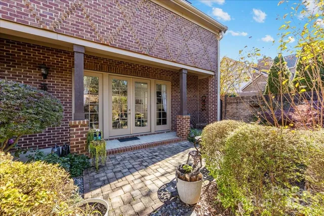 $1,299,000 | 2612 Horn Point Court, Unit 2612, Charlotte, NC 28226