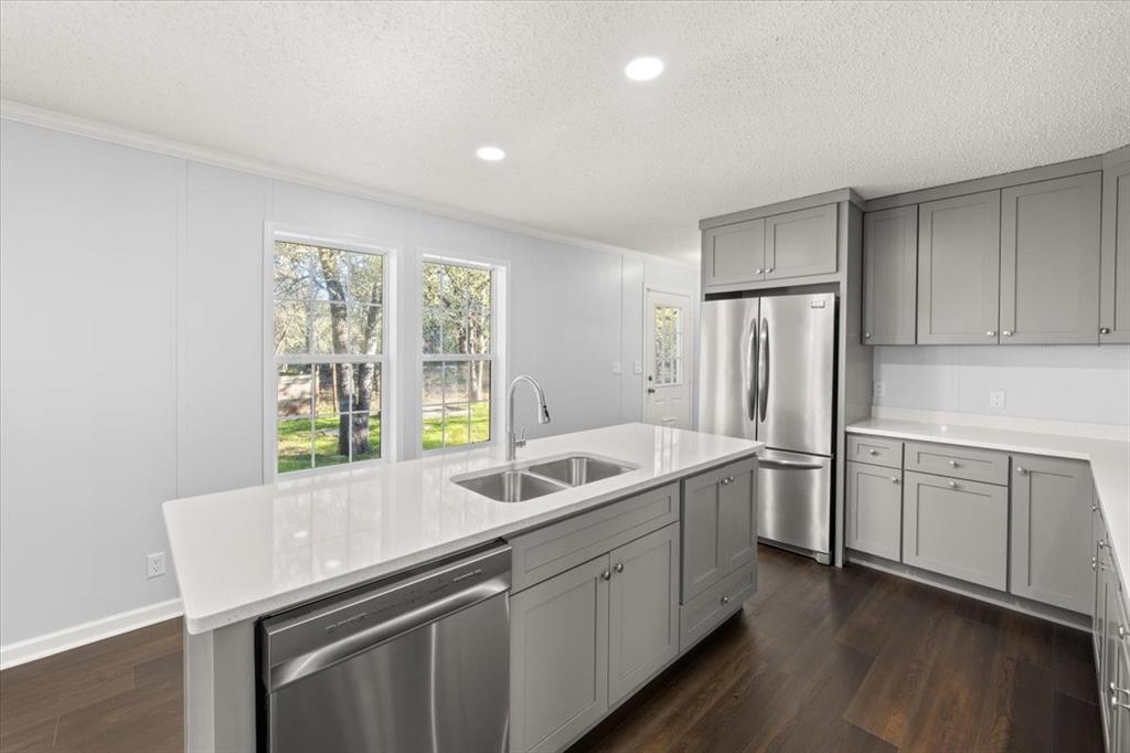 109 Summers Circle Azle, TX 76020 - Photo 8 of 32