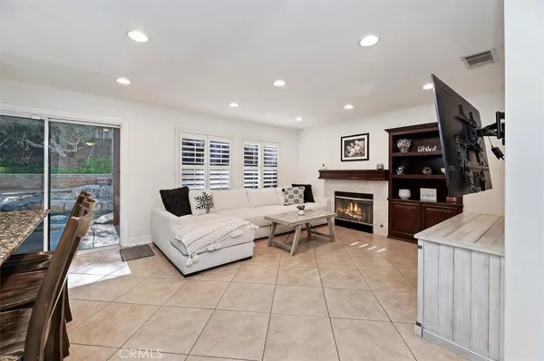 $910,000 | 1040 Nighthawk Circle, Corona, CA 92881