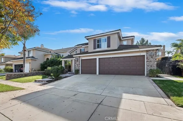 $910,000 | 1040 Nighthawk Circle, Corona, CA 92881