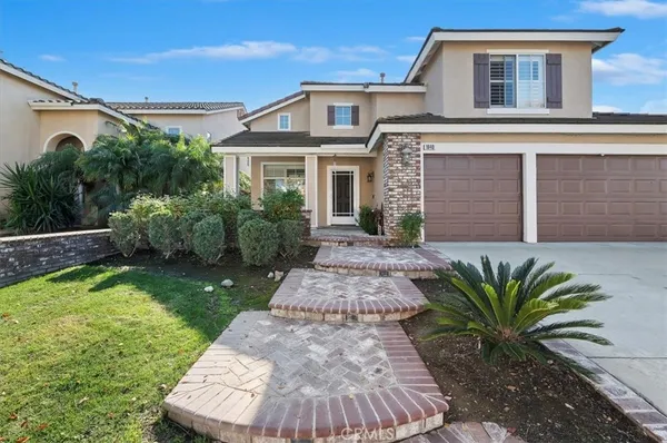 $910,000 | 1040 Nighthawk Circle, Corona, CA 92881