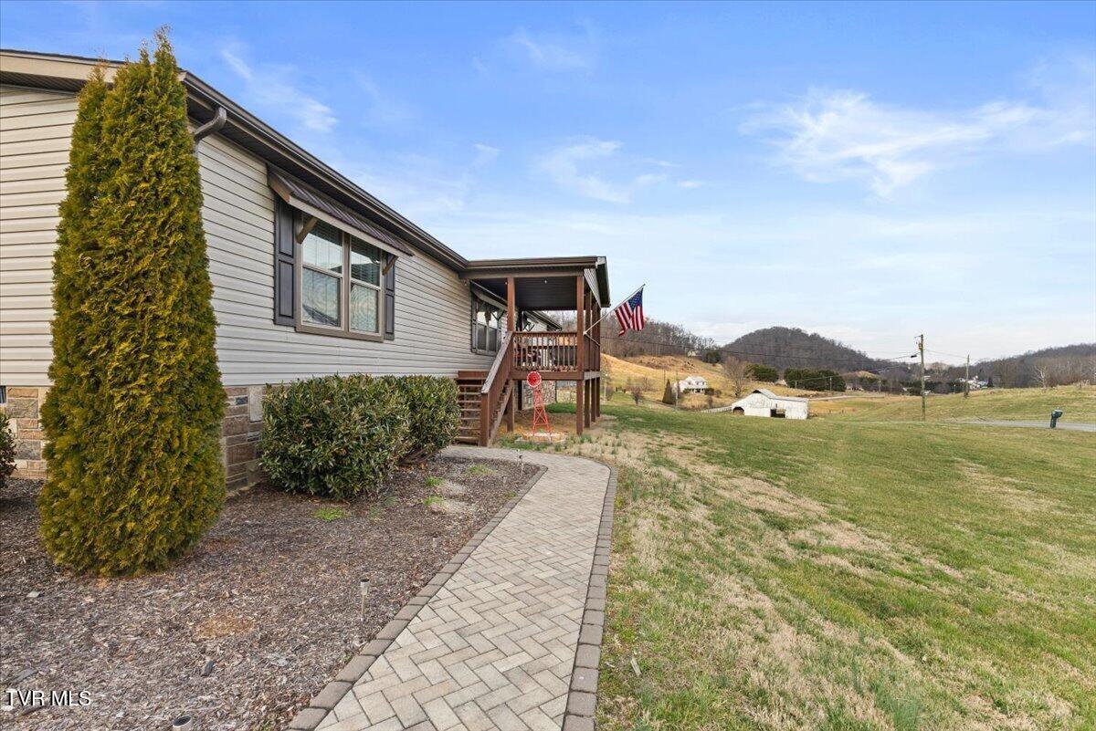 933 Hunting Hill Road Piney Flats, TN 37686 - Photo 14 of 58 14-128A5399