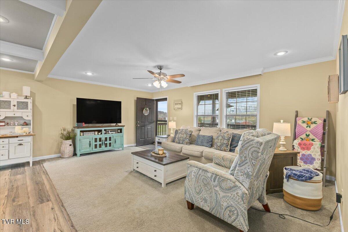 933 Hunting Hill Road Piney Flats, TN 37686 - Photo 20 of 58 20-128A5503