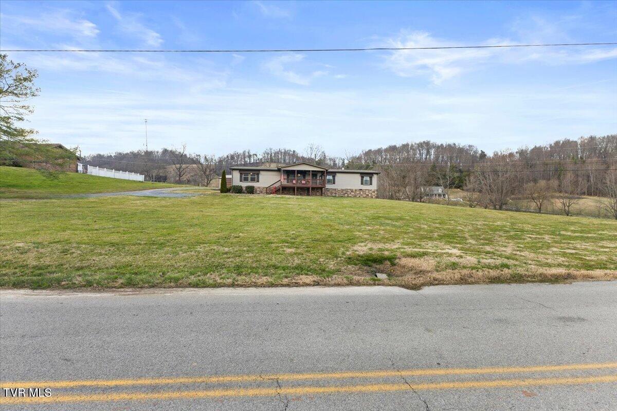933 Hunting Hill Road Piney Flats, TN 37686 - Photo 2 of 58 02-128A5387