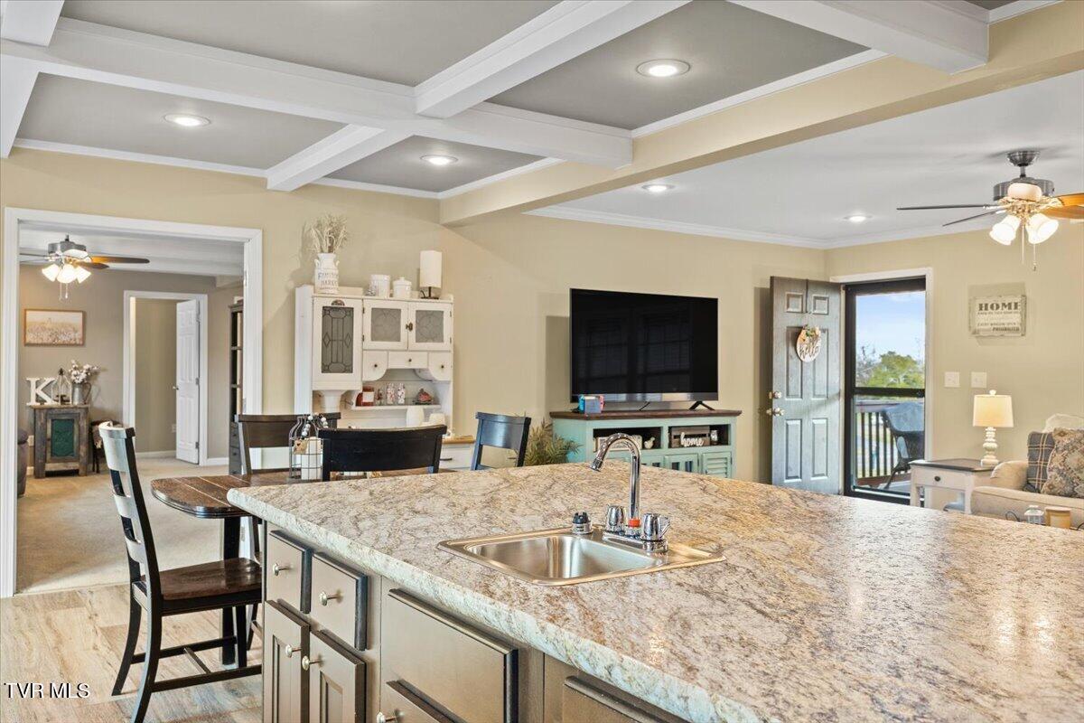 933 Hunting Hill Road Piney Flats, TN 37686 - Photo 21 of 58 21-128A5507