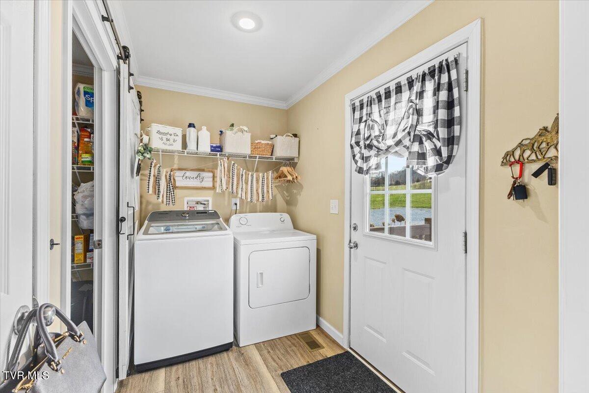 933 Hunting Hill Road Piney Flats, TN 37686 - Photo 23 of 58 23-128A5513