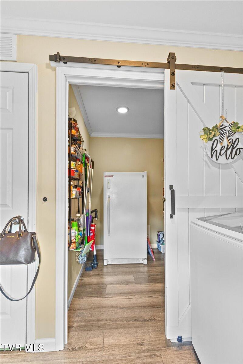 933 Hunting Hill Road Piney Flats, TN 37686 - Photo 25 of 58 25-128A5520