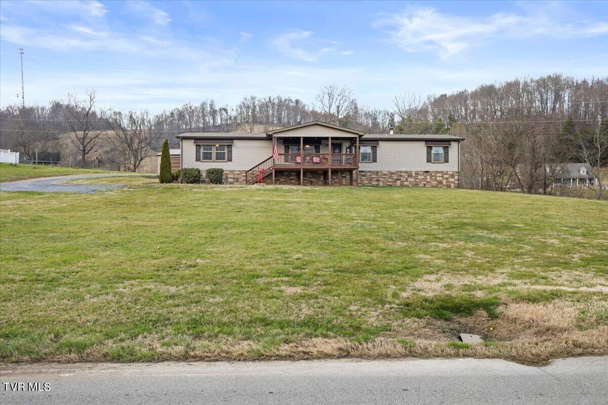 933 Hunting Hill Road Piney Flats, TN 37686 - Photo 3 of 58 03-128A5390