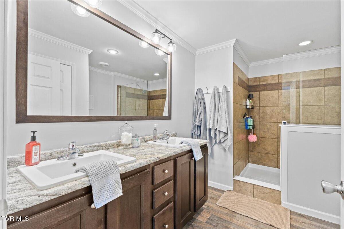 933 Hunting Hill Road Piney Flats, TN 37686 - Photo 46 of 58 46-128A5469