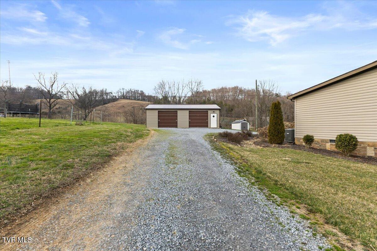 933 Hunting Hill Road Piney Flats, TN 37686 - Photo 57 of 58 57-128A5396