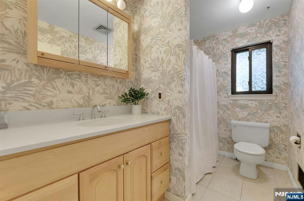 50 Rock Road, Unit B10 Hawthorne, NJ 07506 - Photo 21 of 26 Gallery Image 21