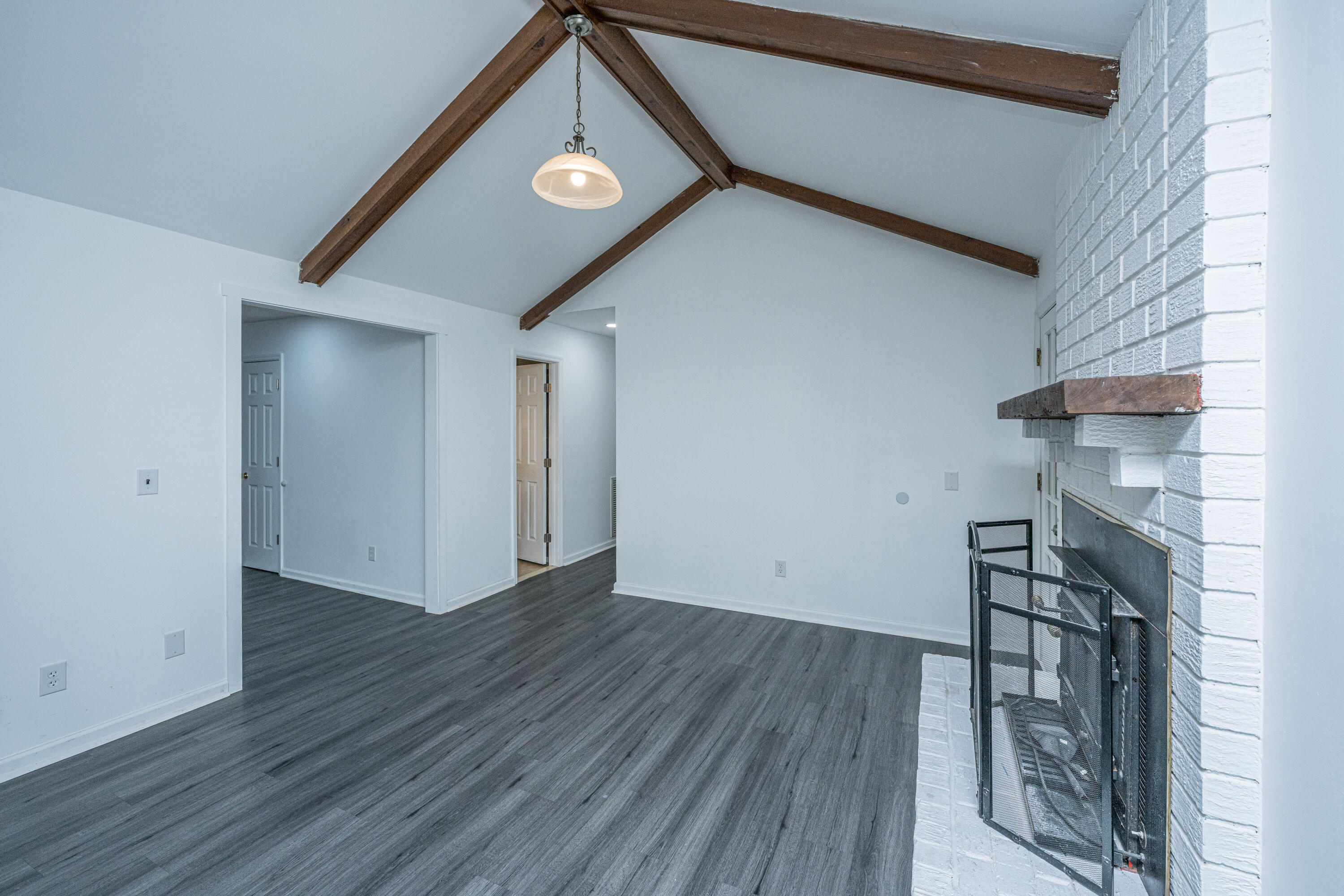 9 Lighthouse Drive Goose Creek, SC 29445 - Photo 12 of 41 9 LighthouseDrREDO016