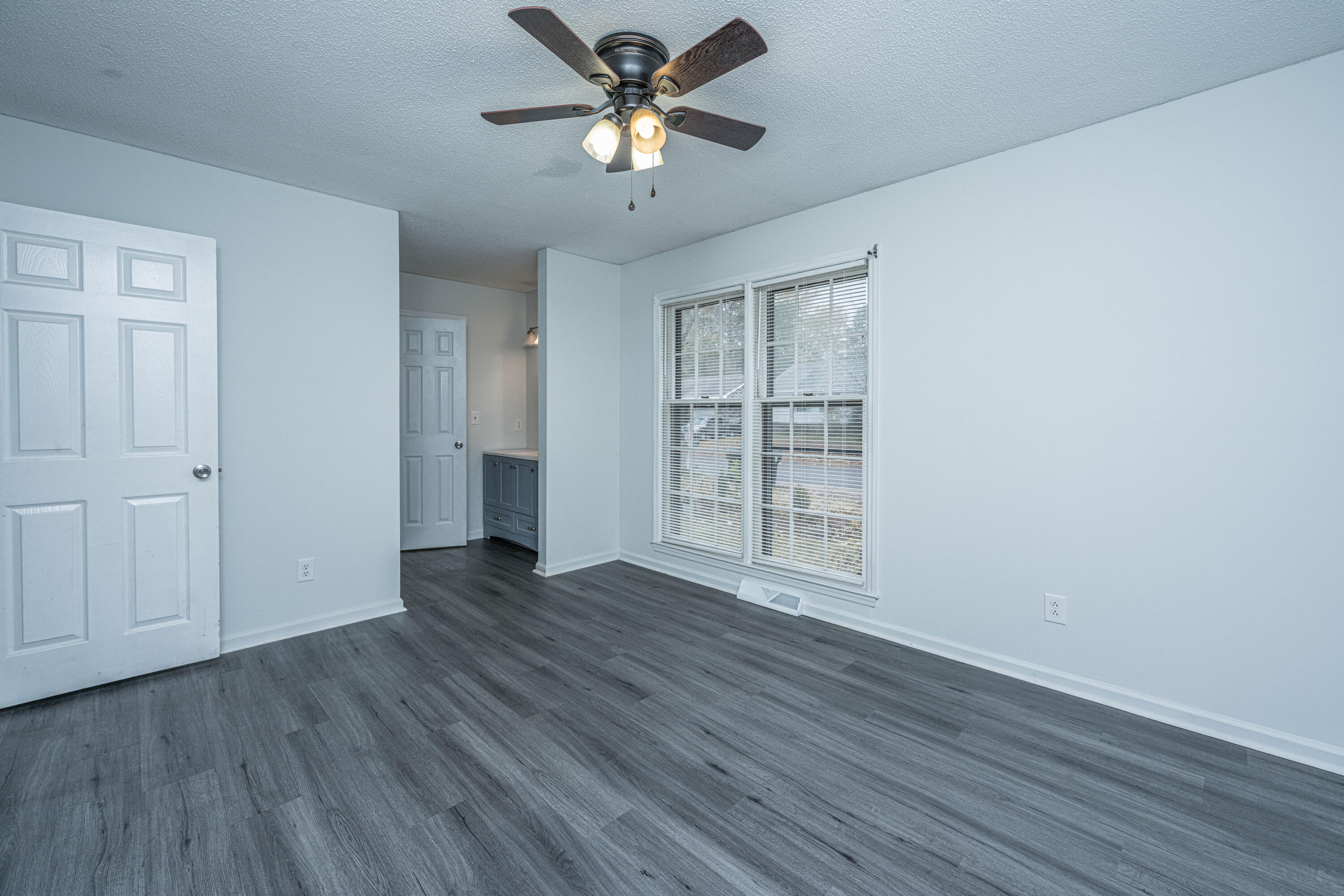 9 Lighthouse Drive Goose Creek, SC 29445 - Photo 16 of 41 9 LighthouseDrREDO020