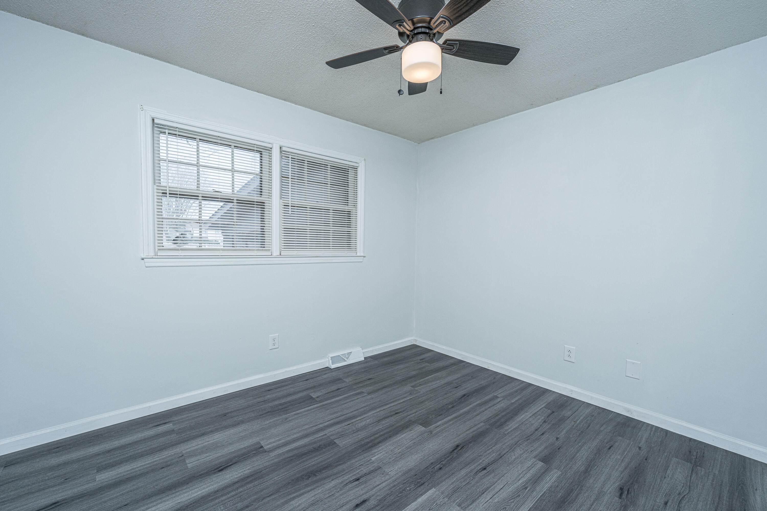 9 Lighthouse Drive Goose Creek, SC 29445 - Photo 19 of 41 9 LighthouseDrREDO024