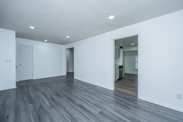 $345,000 | 9 Lighthouse Drive, Goose Creek, SC 29445