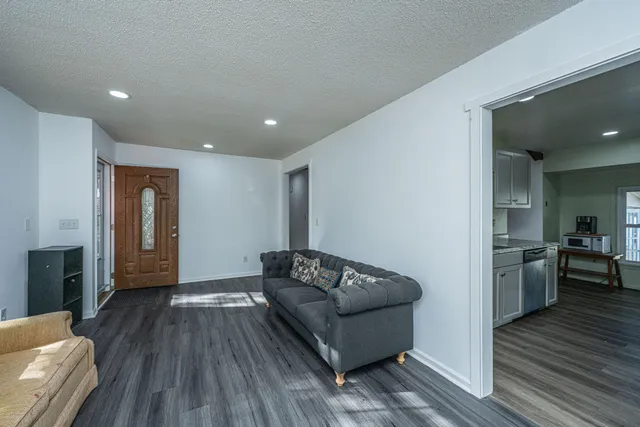 $350,000 | 9 Lighthouse Drive, Goose Creek, SC 29445