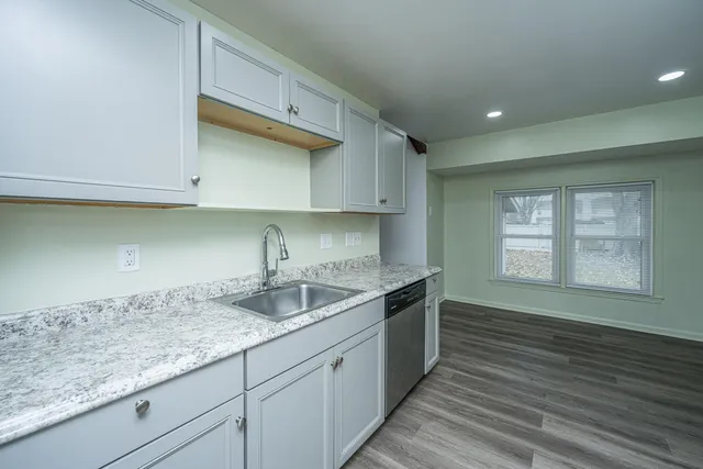 $345,000 | 9 Lighthouse Drive, Goose Creek, SC 29445