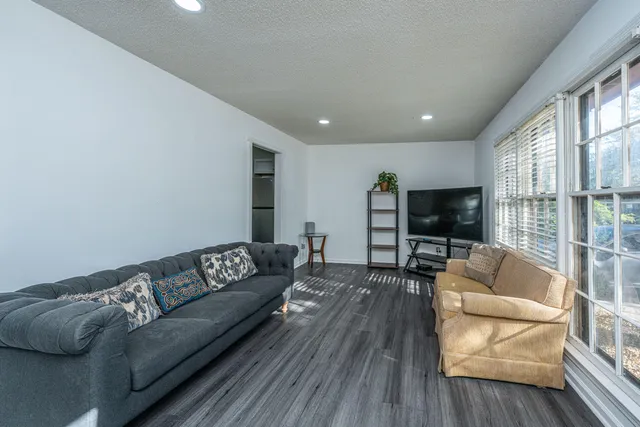 $350,000 | 9 Lighthouse Drive, Goose Creek, SC 29445