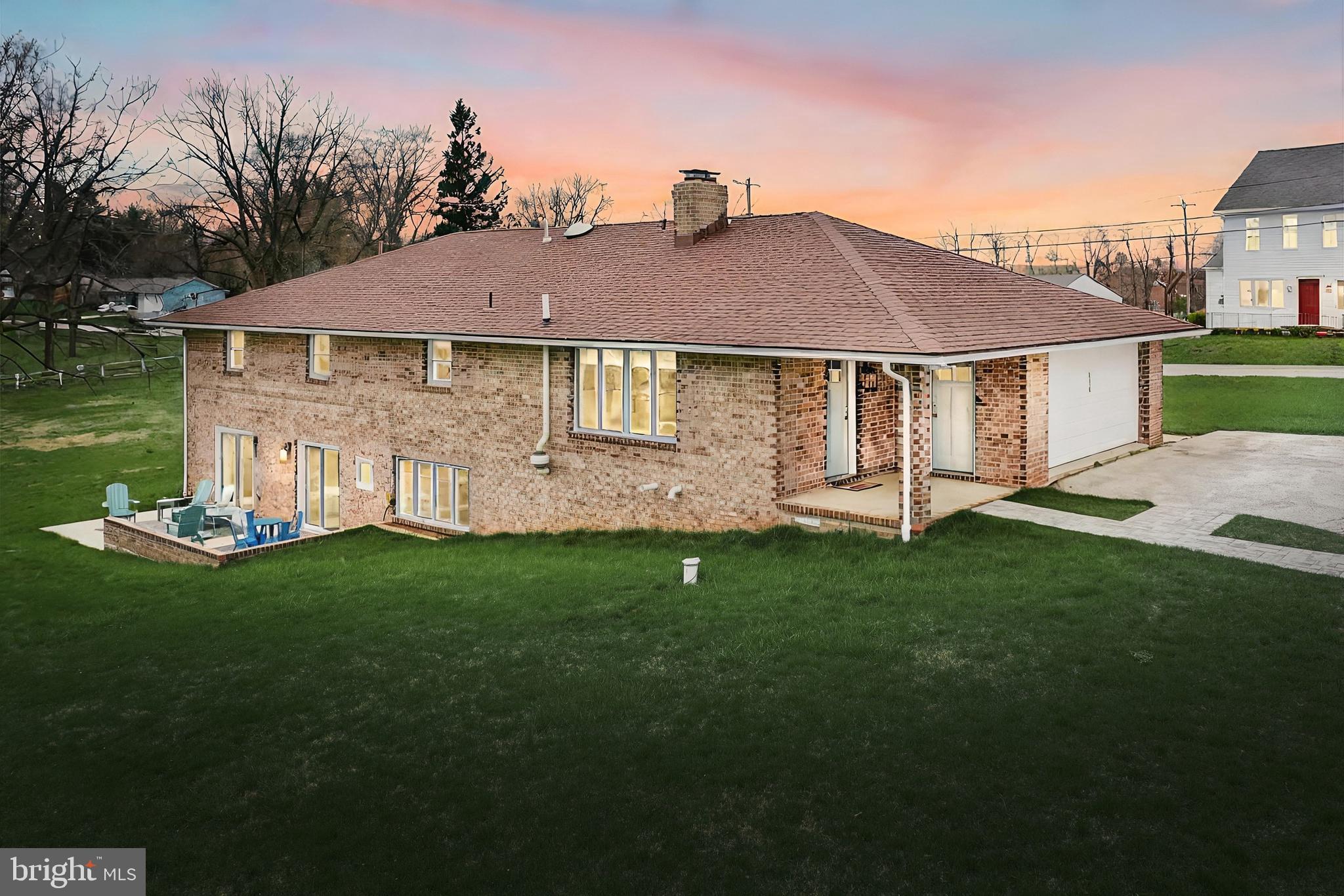 615 South Pleasant Ave  