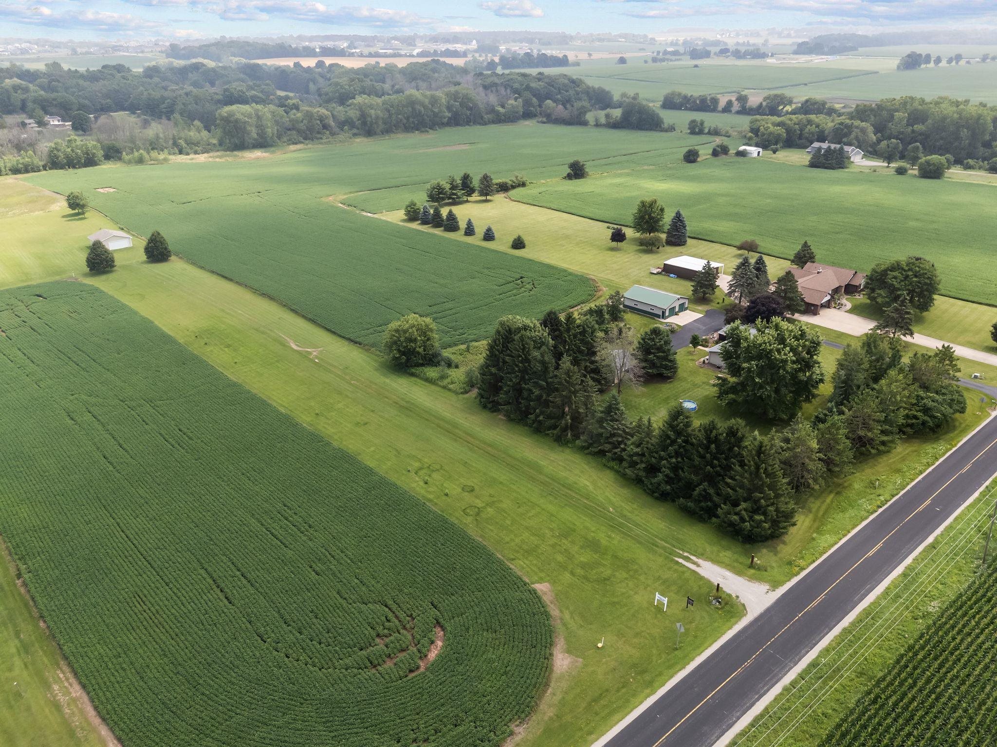 Julius Drive Greenville, WI 54942 - Photo 2 of 23