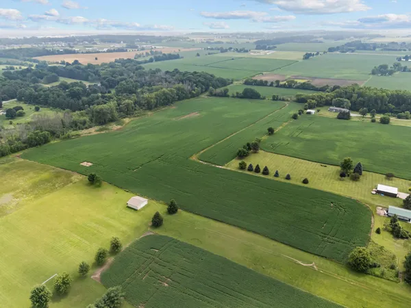 $600,000 | Julius Drive, Greenville, WI 54942