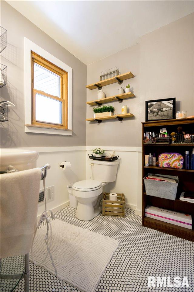 343 East High Point Road Peoria, IL 61614 - Photo 16 of 36 Gallery Image 16