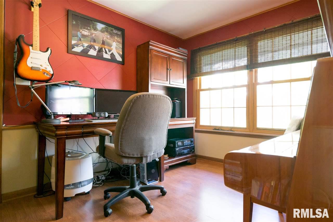 343 East High Point Road Peoria, IL 61614 - Photo 18 of 36 Gallery Image 18